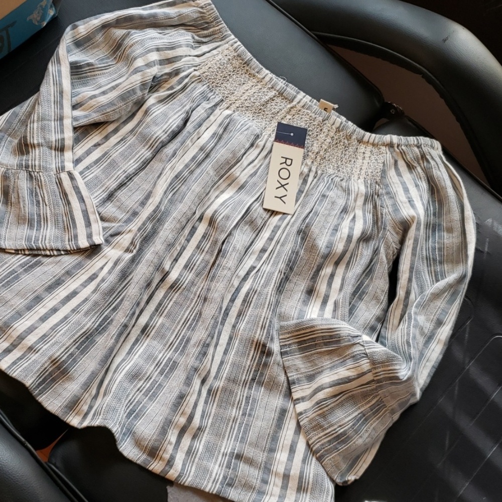 Roxy shirt